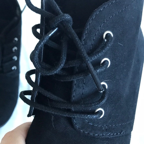 Black wedge heel booties, size 8 - Picture 4 of 13